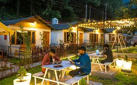 The Hosteller Kasol Riverside